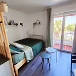 Cocooning Proche Centre Avec Parking, Climatisation Hyères