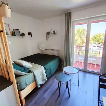 Cocooning Proche Centre Avec Parking, Climatisation Hyères