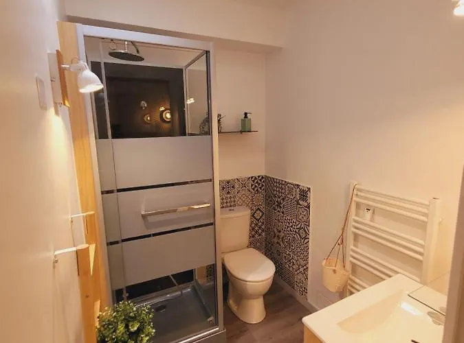 Apartment Cocooning Proche Centre Avec Parking, Climatisation *