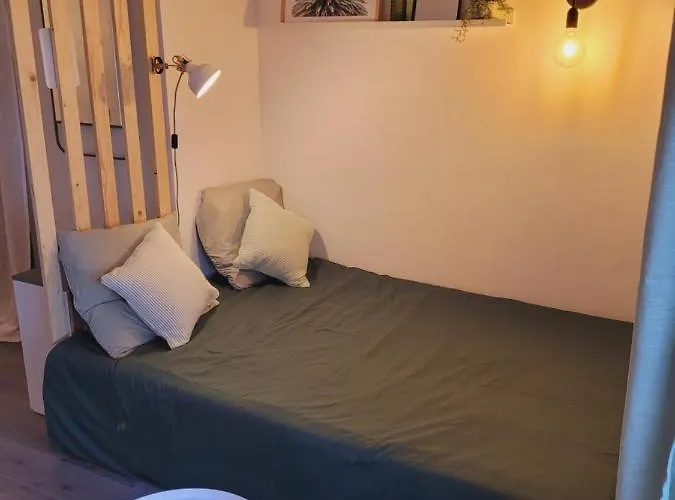 Cocooning Proche Centre Avec Parking, Climatisation * Hyères