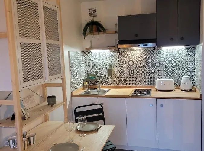 Cocooning Proche Centre Avec Parking, Climatisation